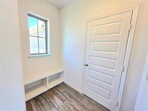 121 Dycus Bnd in Liberty Hill, TX - Building Photo - Building Photo