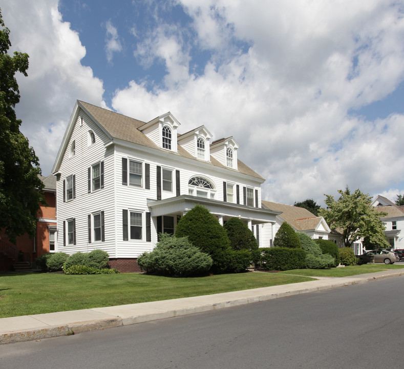 154 Warren St in Glens Falls, NY - Building Photo