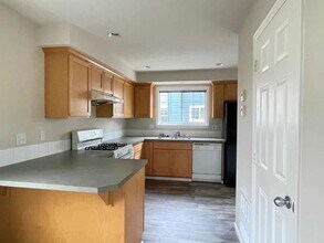 12531 27th Ave NE in Seattle, WA - Building Photo - Building Photo