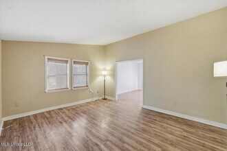 1206 Arlington St in Clinton, MS - Building Photo - Building Photo