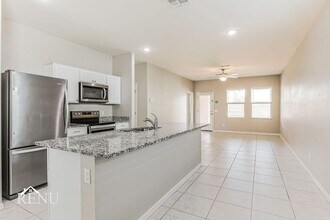 35271 W San Capistrano Ave in Maricopa, AZ - Building Photo - Building Photo