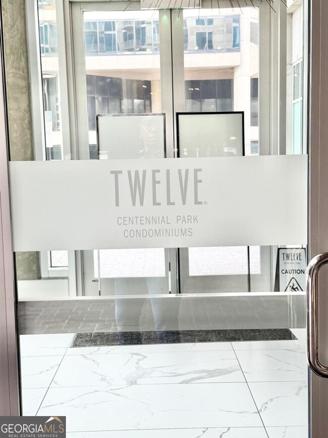 400 W Peachtree St NW in Atlanta, GA - Building Photo - Building Photo