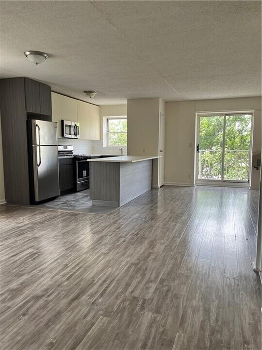 2955 Shell Rd in Brooklyn, NY - Building Photo