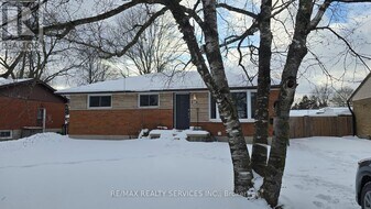 1183 Farnsborough Crescent in London, ON - Building Photo
