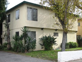 6644 Woodman Ave, Unit 06 Apartments