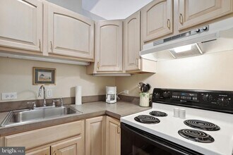 1755 18th St NW in Washington, DC - Building Photo - Building Photo