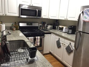 330 Saint Paul St in Brookline, MA - Building Photo - Building Photo