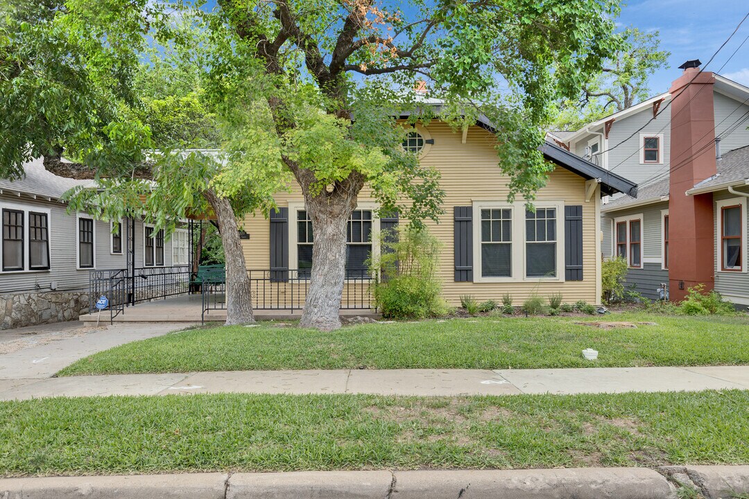 3819 Duval St in Austin, TX - Building Photo