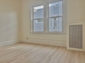 5 Magnus Ave, Unit 3 in Somerville, MA - Building Photo - Building Photo