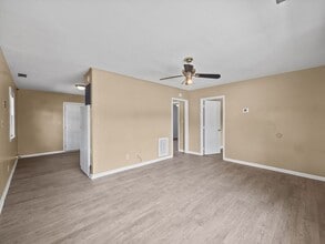 41 Sophia Dr in Jacksonville, NC - Building Photo - Building Photo