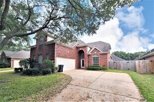1719 Abellfield Ln in Sugar Land, TX - Building Photo