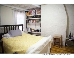 2 Champney Pl, Unit 3 in Boston, MA - Building Photo - Building Photo