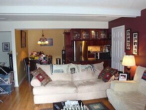 13 Foxtail Ln, Unit 13 in Monmouth Junction, NJ - Building Photo - Building Photo