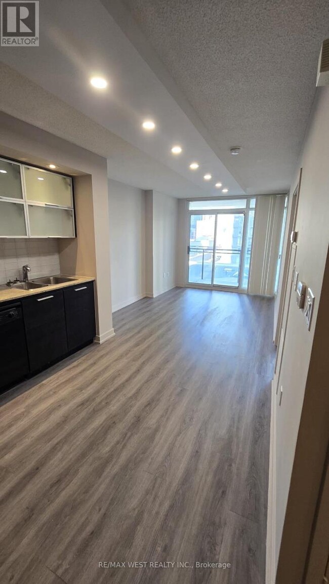 25-1225 Capreol Ct