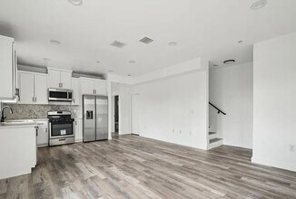 2516 Malabar St in Los Angeles, CA - Building Photo - Building Photo