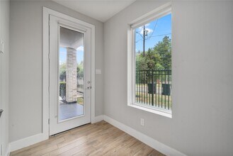 2510 Tuam St in Houston, TX - Building Photo - Building Photo