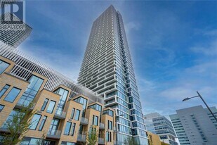 5 Buttermill Ave. in Vaughan, ON - Building Photo