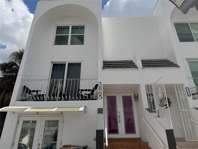 3865 W 9th Ave in Hialeah, FL - Building Photo - Building Photo