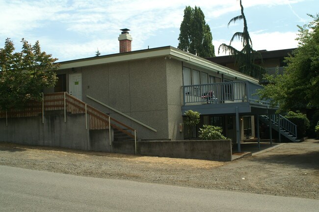 6-plex in Seattle, WA - Foto de edificio - Building Photo
