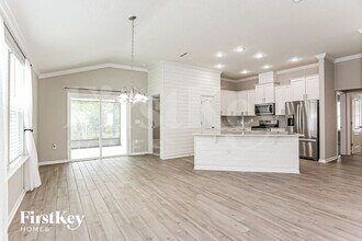338 Glasgow Dr in Jacksonville, FL - Building Photo - Building Photo