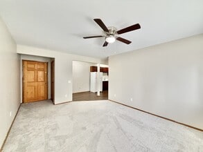 821 George St in Edgerton, WI - Foto de edificio - Building Photo