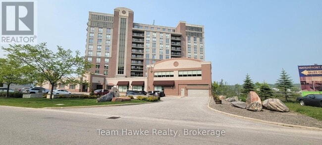property at 699-699 Aberdeen Blvd