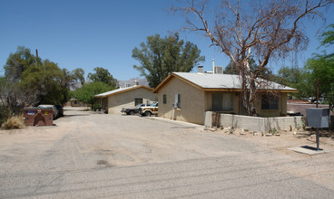 1529-1541 E Glenn St in Tucson, AZ - Building Photo - Building Photo