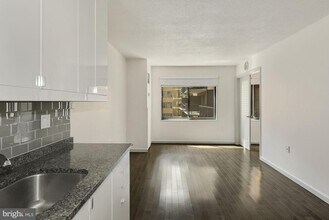 1718 P St NW in Washington, DC - Building Photo - Building Photo