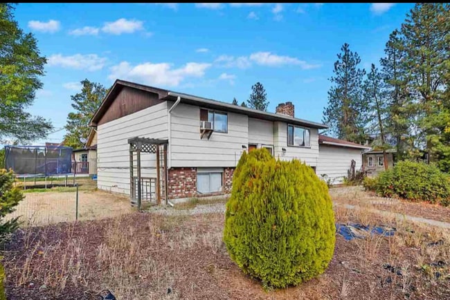 727 E Olympic Ave in Spokane, WA - Building Photo - Building Photo
