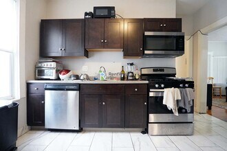 25 Linden St, Unit 3 in Boston, MA - Foto de edificio - Building Photo