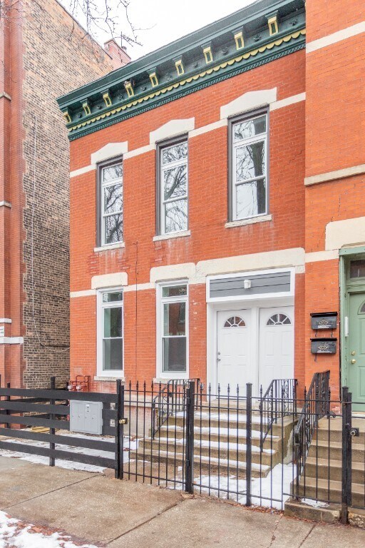 859 N Marshfield Ave-Unit -2F in Chicago, IL - Building Photo - Building Photo