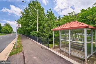 12466 Liberty Bridge Rd in Fairfax, VA - Building Photo - Building Photo
