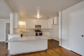 4315 32nd St in Lubbock, TX - Building Photo - Building Photo