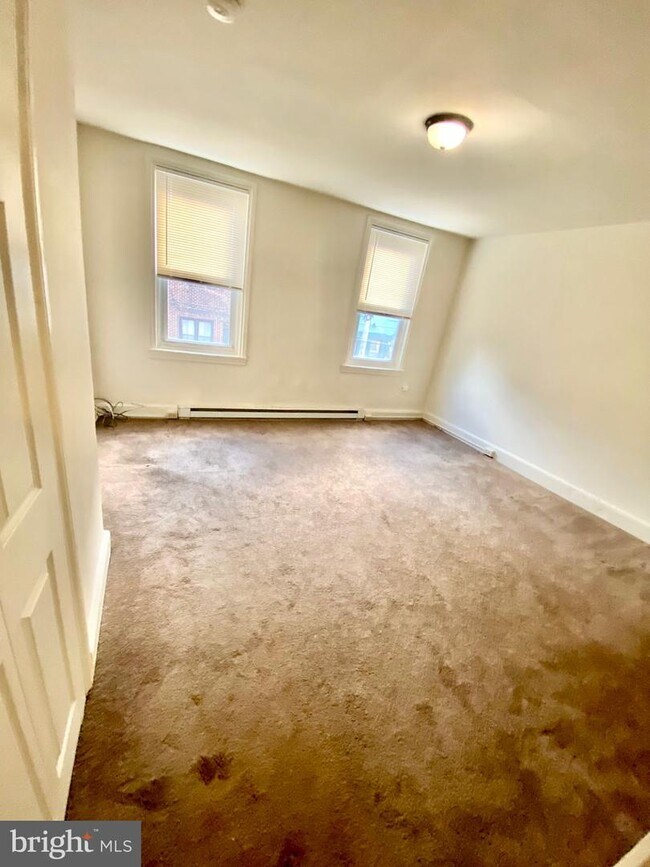 1929 E Dauphin St photo'