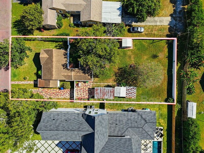 1106 W Peninsular St in Tampa, FL - Building Photo - Building Photo