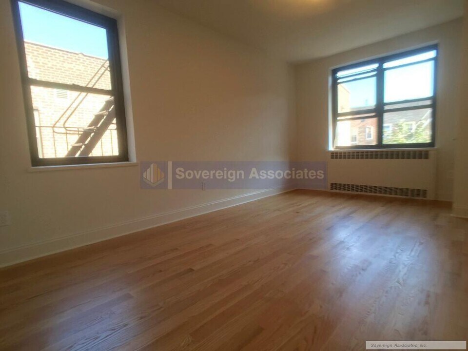 700 Fort Washington Ave-Unit -6G in New York, NY - Building Photo