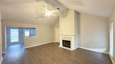 5757 Sweet Meadow Dr, Unit 19H in Montgomery, AL - Foto de edificio - Building Photo