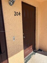 5937 Forest Hill Blvd in West Palm Beach, FL - Building Photo - Building Photo