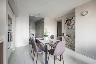 2708 Puente de Luz, Unit SI ID1520592P in Toronto, ON - Building Photo - Building Photo