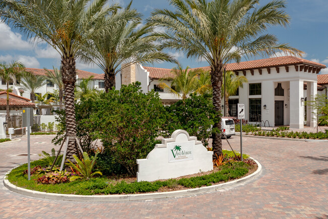 Vista Verde at Sunrise in Sunrise, FL - Building Photo - Building Photo