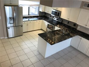 265 Bay Village Dr in Rochester, NY - Building Photo - Building Photo