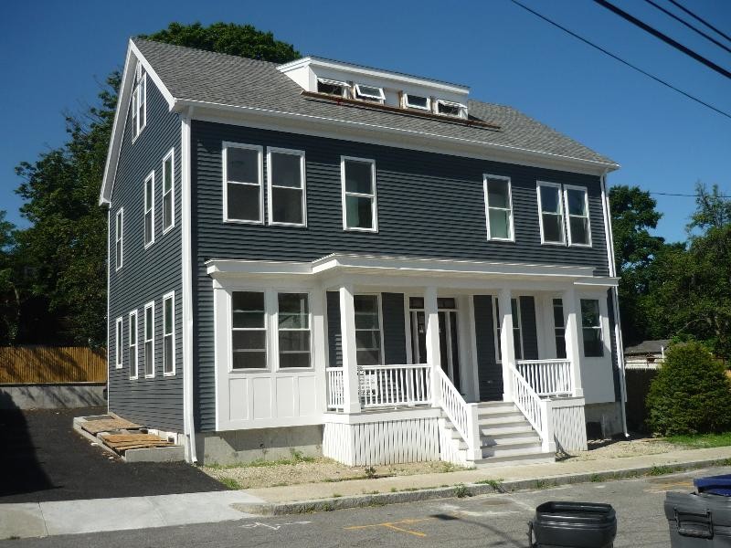 6 Larose Pl in Boston, MA - Building Photo