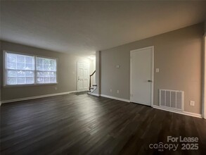 4762 Old Lantern Way in Charlotte, NC - Building Photo - Building Photo