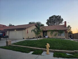 44123 Sancroft Ave in Lancaster, CA - Building Photo