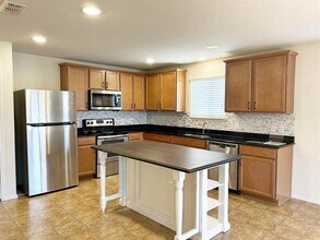 3104 Manuel Creek Dr in Little Elm, TX - Building Photo - Building Photo