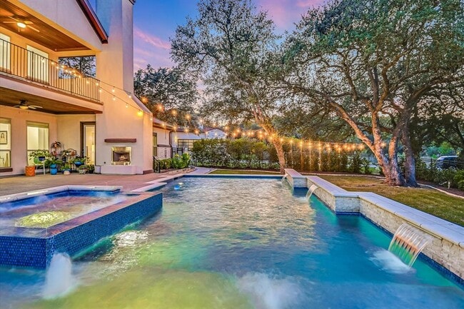 property at 2625 Arion Cir