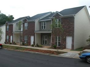 Mill Town Village in Cornelius, NC - Building Photo - Building Photo