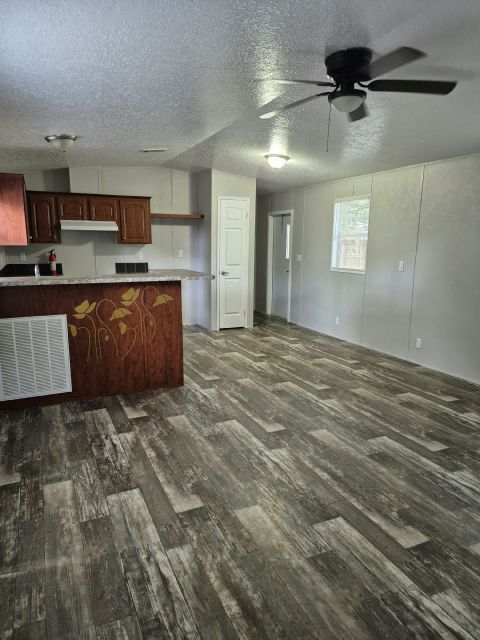 503 De Resine Carre St in Seffner, FL - Building Photo - Building Photo