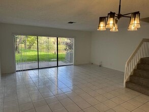 3733 Carambola Cir N in Coconut Creek, FL - Building Photo - Building Photo