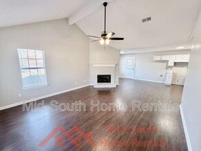 4450 Longtree Cove in Memphis, TN - Building Photo - Building Photo